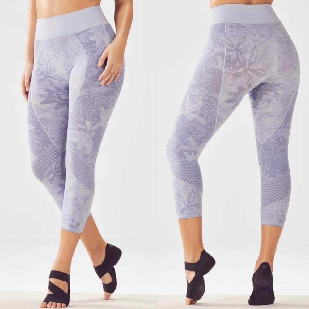 Fabletics Armelle Seamless Capri Heather Iris Viola Purple Jacquard Size Small